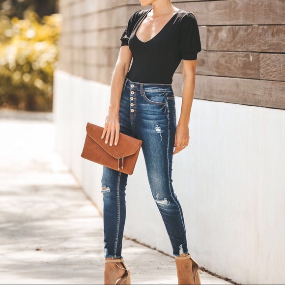 50% CLEARANCE 🎄Roxy Puff Sleeved Bodysuit - Picture 6 of 8